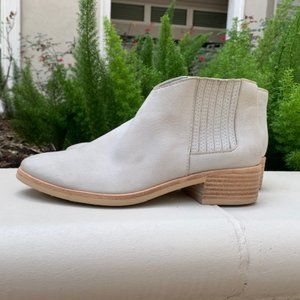 Dolce Vita Gray booties 9.5